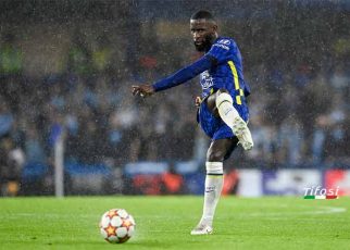 Juventus dan Milan Bersaing Mendapatkan Bek Chelsea Antonio Rudiger